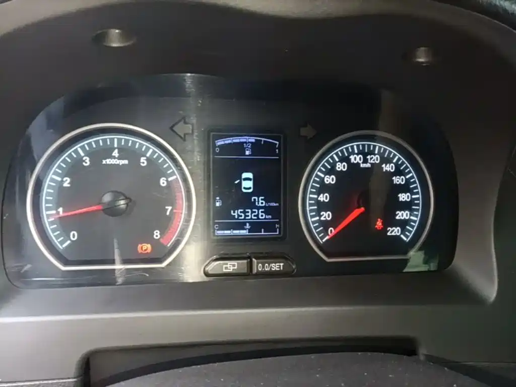 Dongfeng Fengxing Joyear X3 2015 2015 1.5L Comfort Model