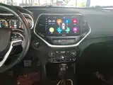 Фото 13 - Jeep Cherokee