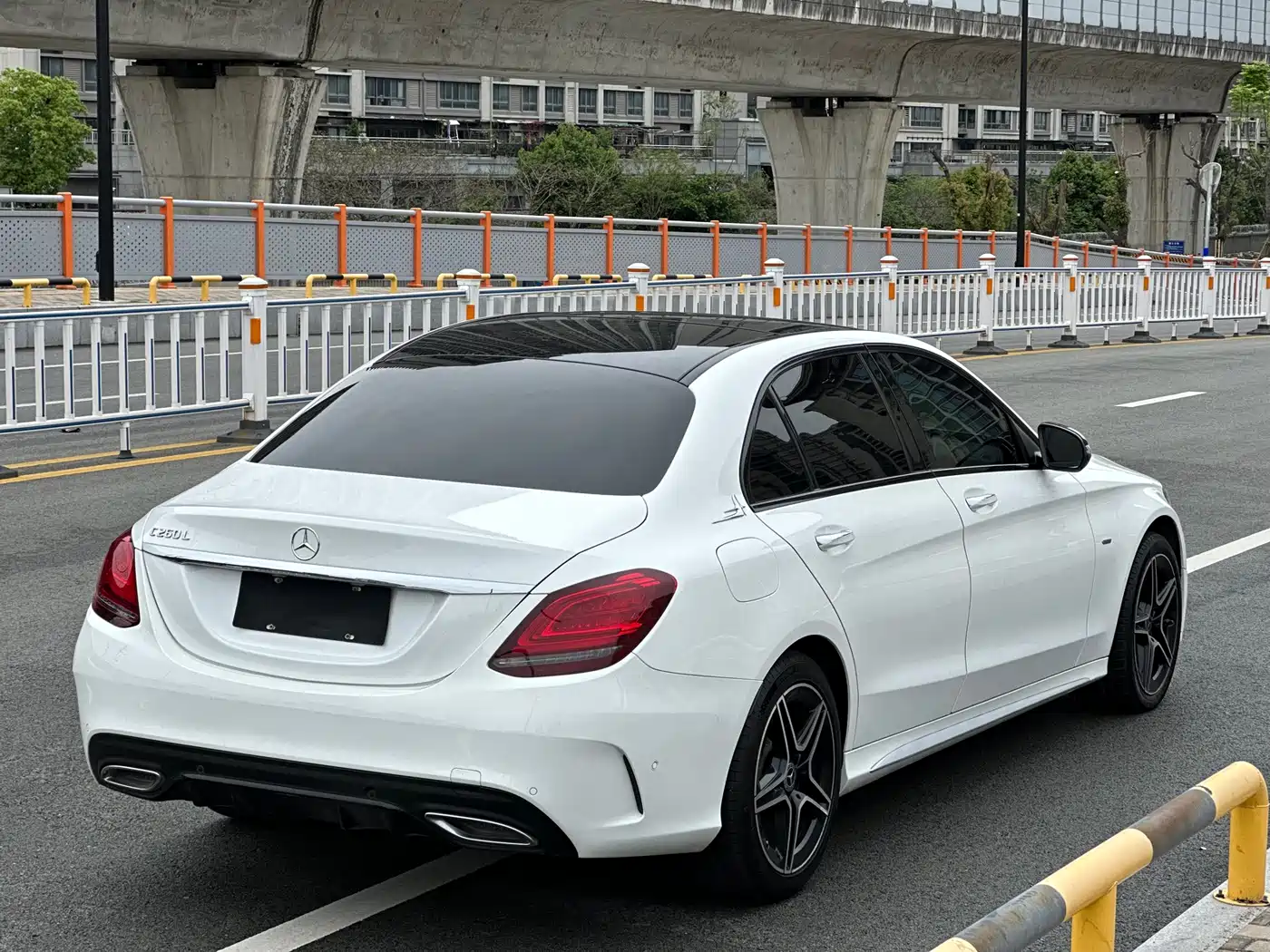 Mercedes-Benz C-Class 2021 C 260 L Sport Starry Exclusive Edition фото 15