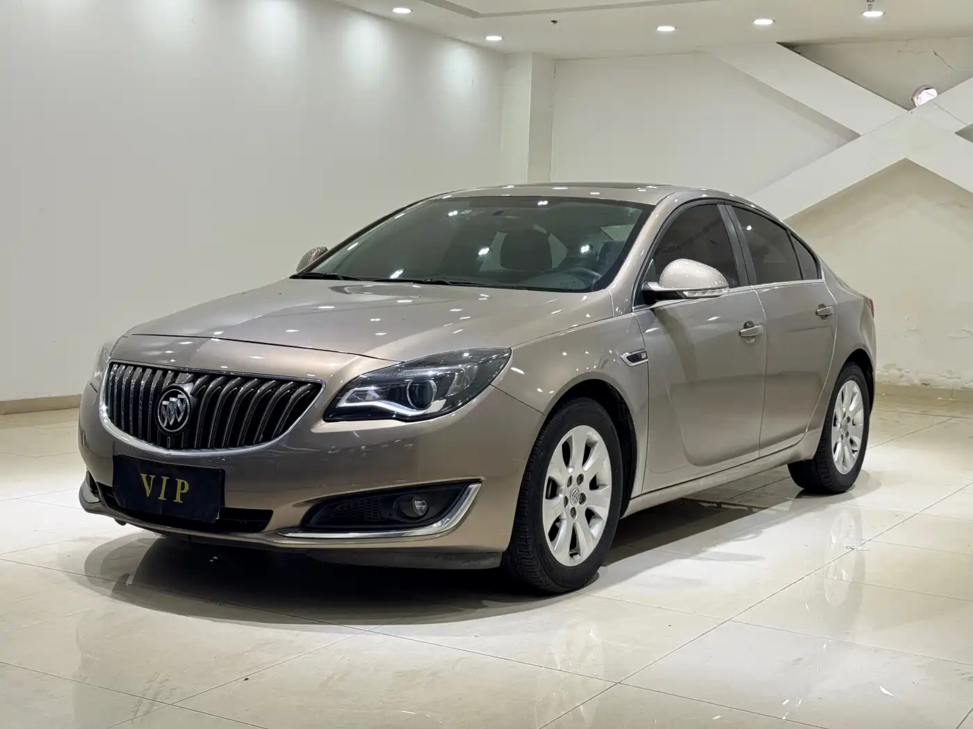 Buick Regal 2015 1.6T Leading Tech Edition