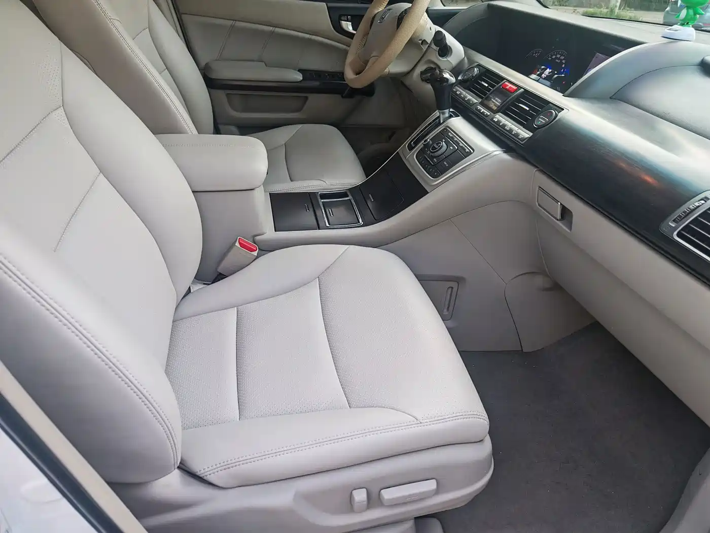 Honda Elysion 2014 2012 2.4L VTi-S Premium Edition