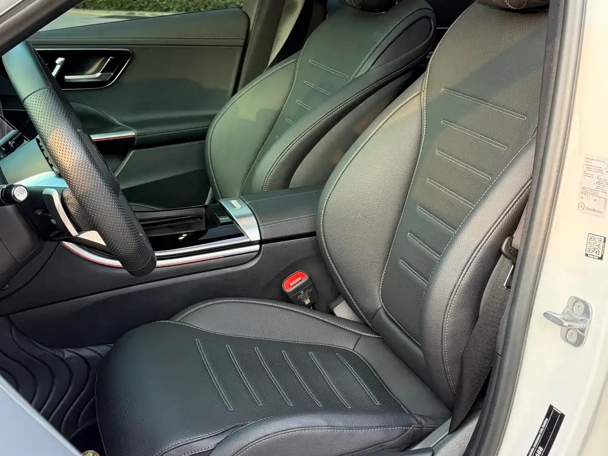 Mercedes-Benz C-Class 2024 Facelift C 260 L Sport фото 4