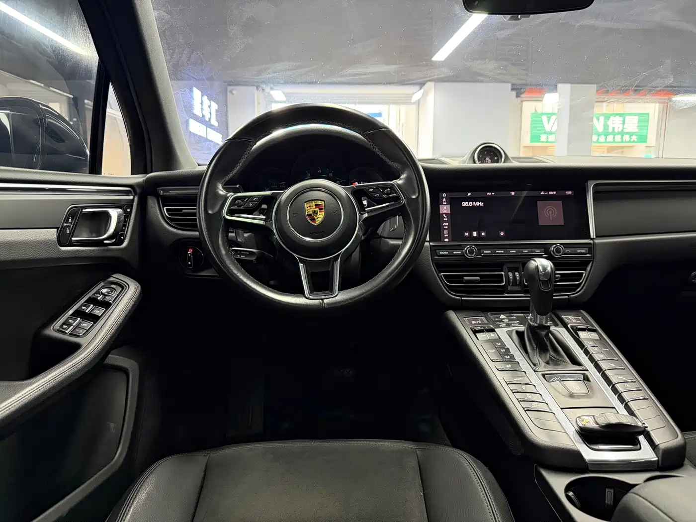 Porsche Macan 2018 Macan 2.0T фото 7