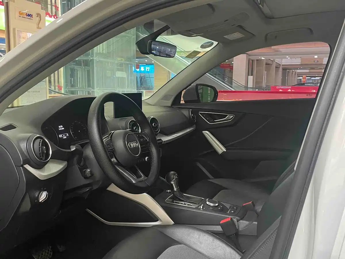 Audi Q2L 2018 35 TFSI Fashion Elegance China V фото 3
