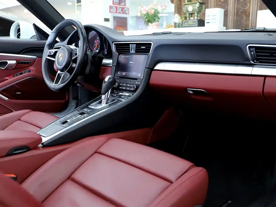 Porsche 911 2016 Carrera 4 Cabriolet 3.0T фото 18