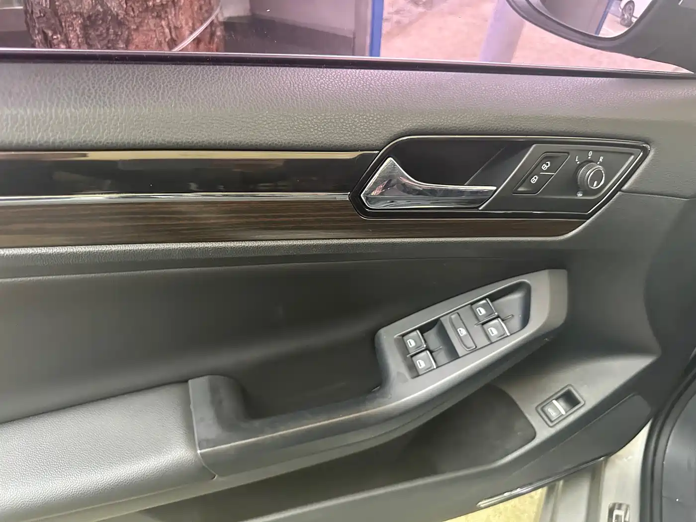 Volkswagen Sagitar 2017 230TSI Automatic Luxury фото 4