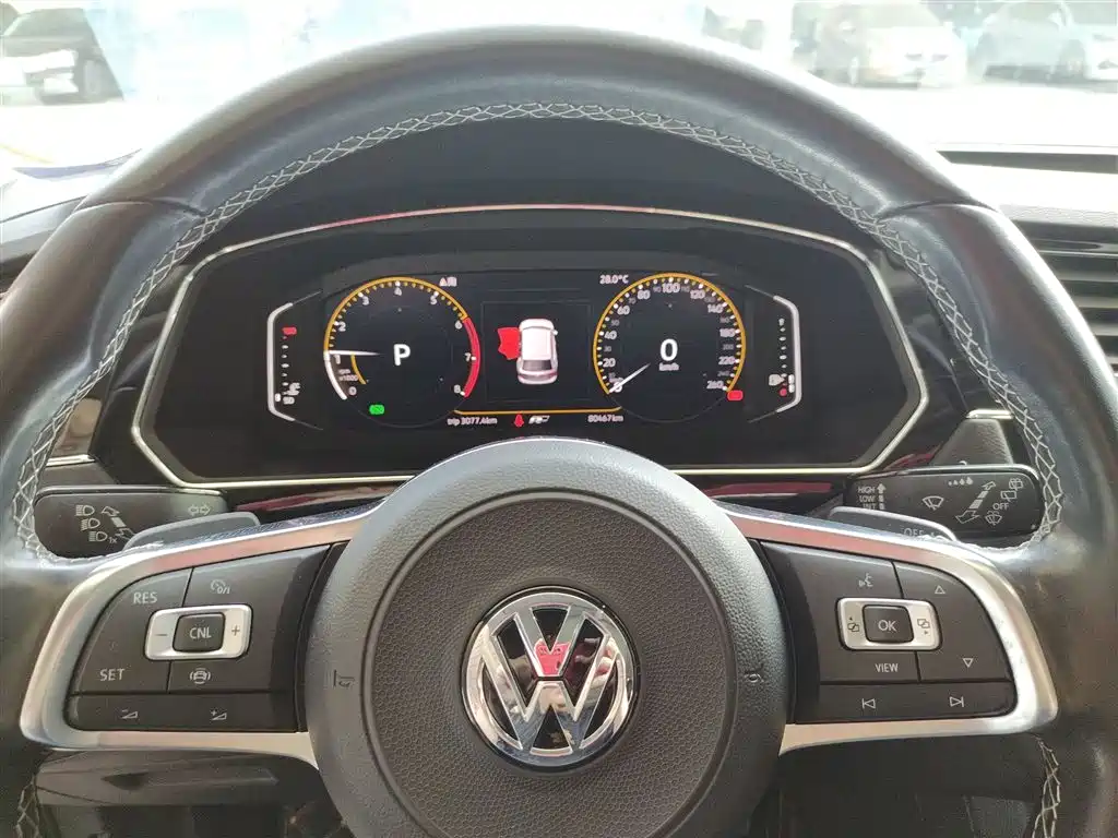 Volkswagen Tiguan L 2020 330TSI Auto 2WD R-Line Flagship China VI фото 12