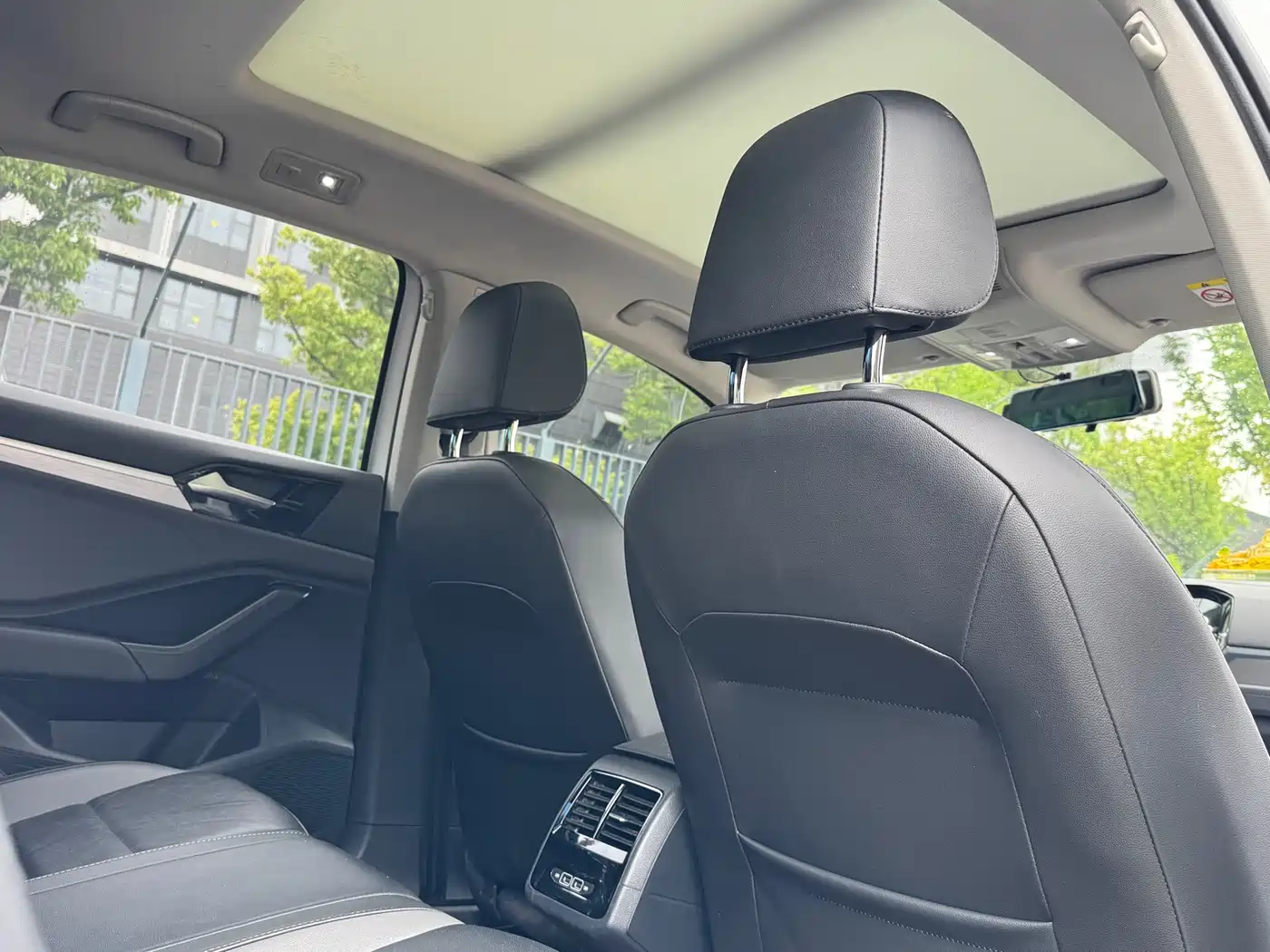 Volkswagen Sagitar 2020 280TSI DSG Luxury Class V фото 11