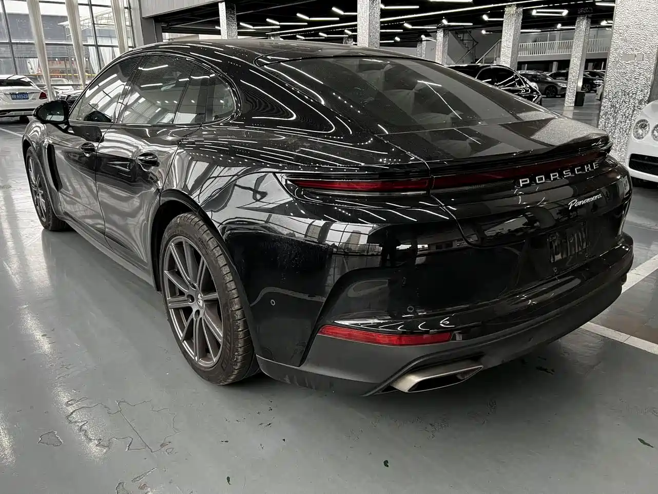 Porsche Panamera 2024 Panamera Executive Long Wheelbase 2.9T фото 22