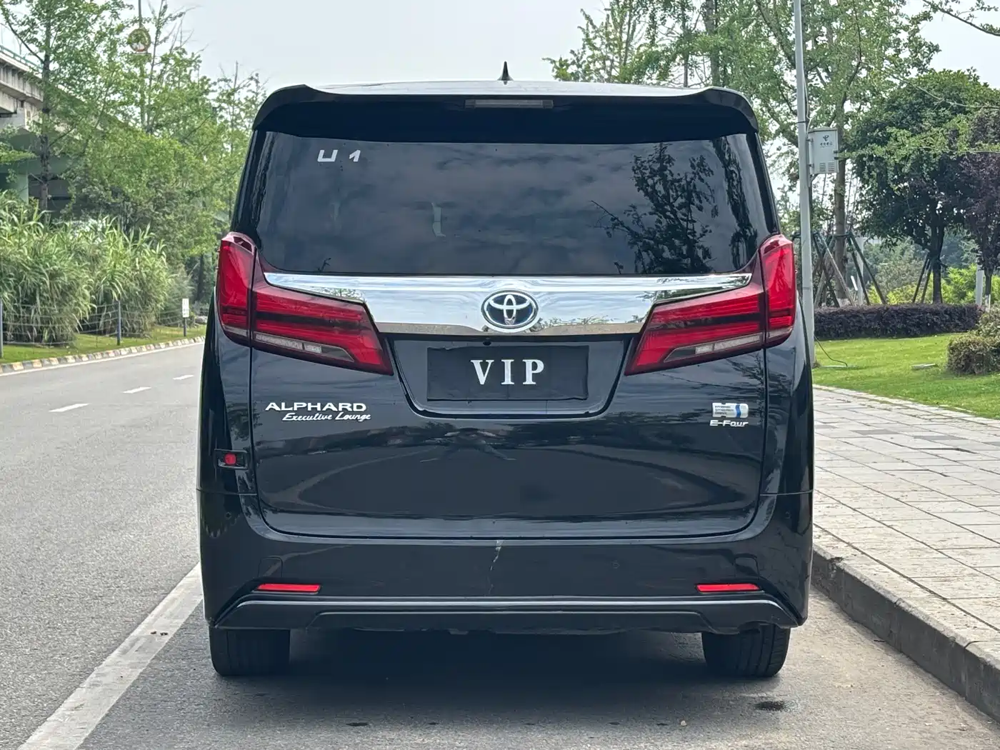 Toyota Alphard 2021 Hybrid 2.5L Premium фото 23