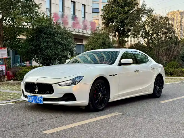 MASERATI GHIBLI