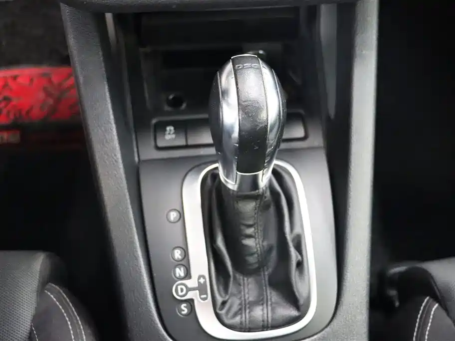 Volkswagen Scirocco 2014 1.4TSI Racing Edition фото 13