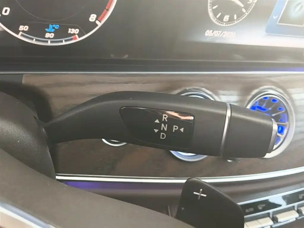 Mercedes-Benz E-Class 2019 E 300 L Fashion фото 14