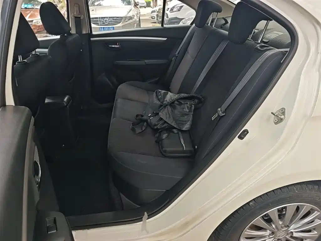 Suzuki Alivio 2016 2015 1.6L Automatic Comfort