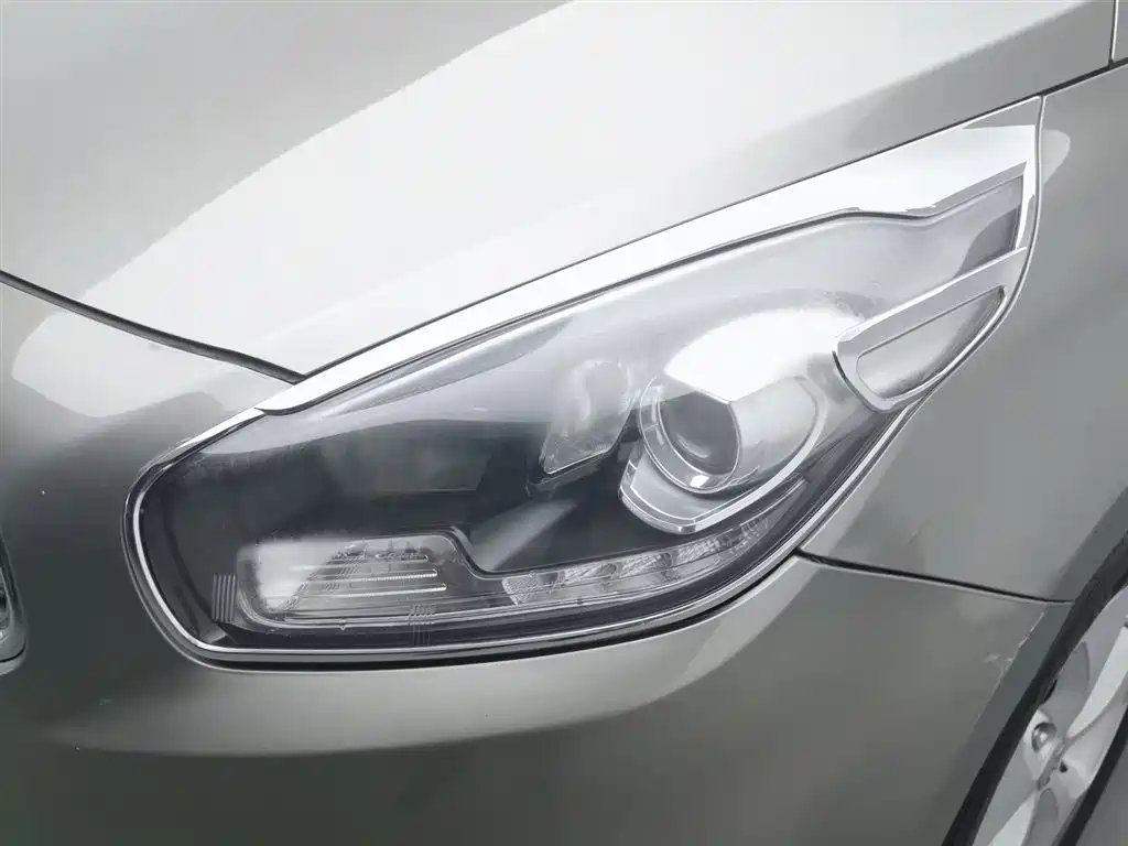Kia Carens 2013 2.0L 7-Seat Auto Standard China IV фото 7