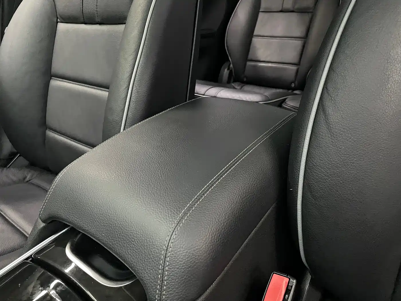 Mercedes-Benz R-Class 2017 R 320 4MATIC Business Collector's Edition фото 28
