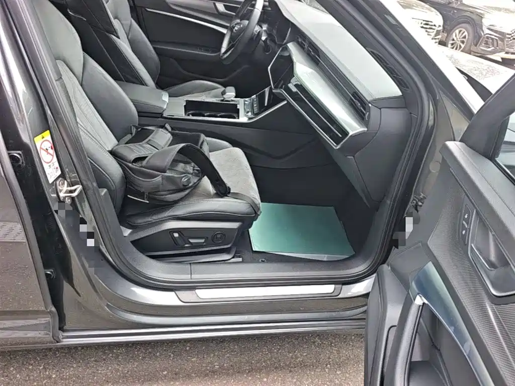 Audi A6L 2021 45 TFSI quattro Exclusive Sport фото 11