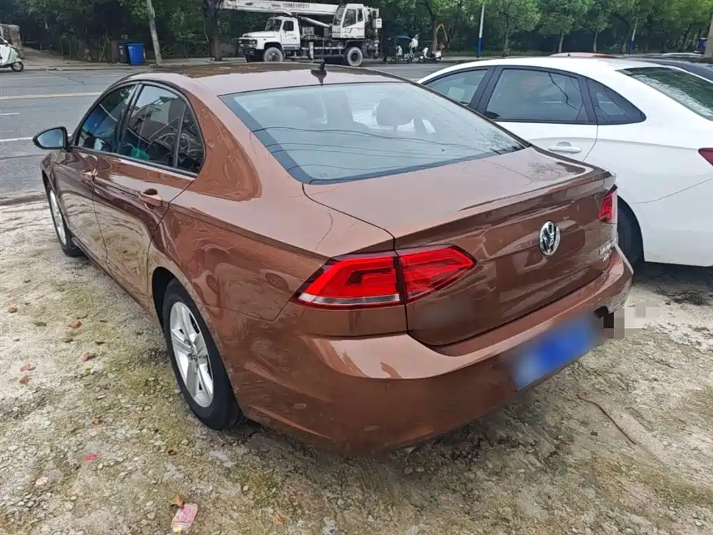 Volkswagen Lamando 2017 230TSI DSG Trend Edition фото 5