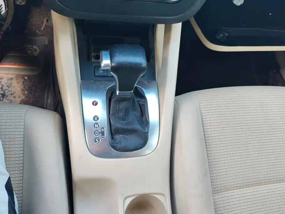 Volkswagen Sagitar 2011 2011 1.6L Auto Comfort