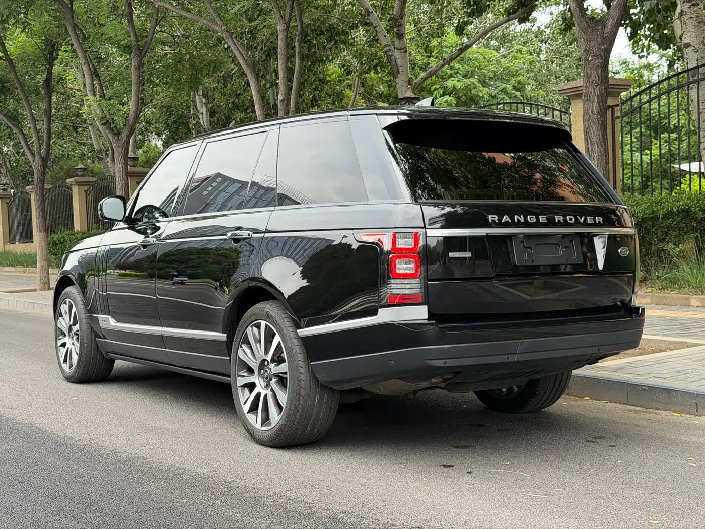 Land Rover Range Rover 2017 3.0 SC V6 AB Ultimate Autobiography LWB фото 5