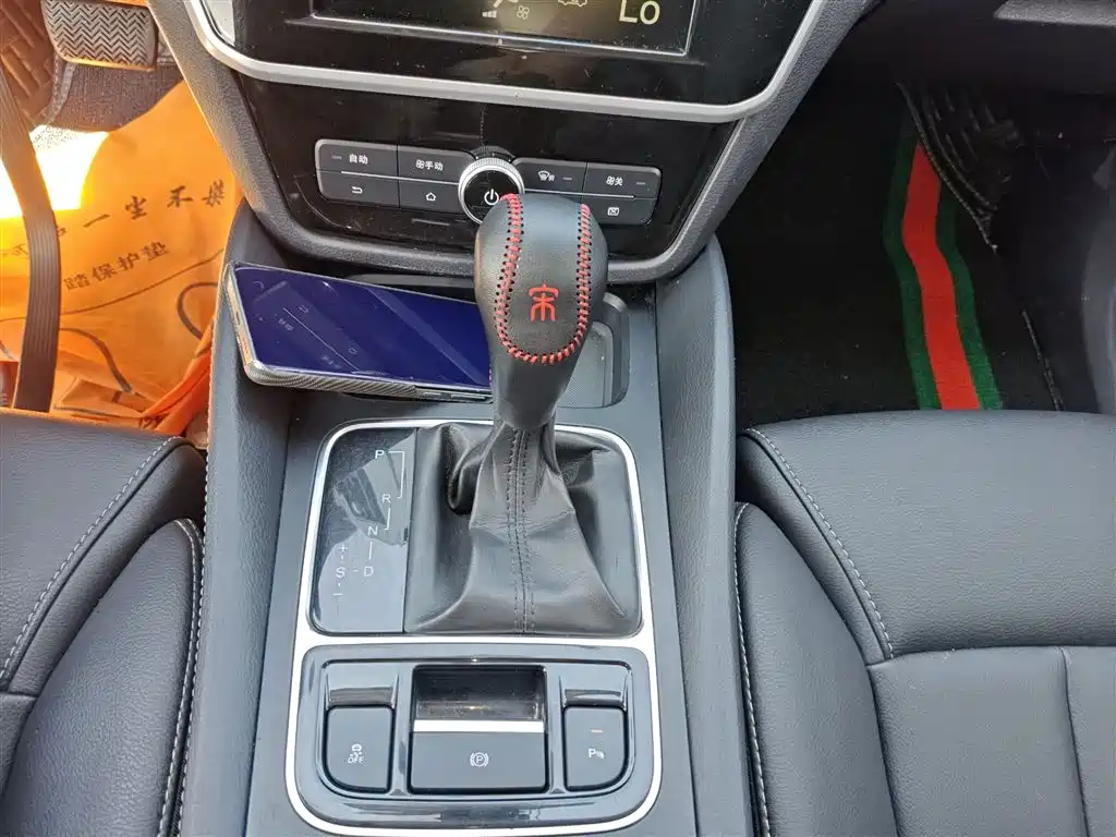 BYD Song MAX 2018 1.5T Auto Smart Connected Elite 6-Seater фото 14