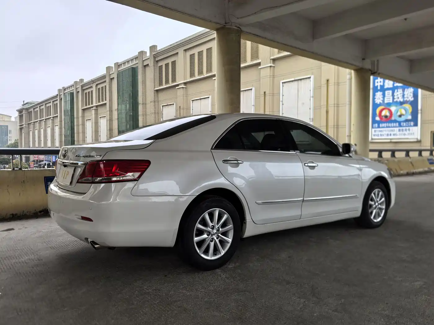 Toyota Camry 2013 200G Classic Luxury Edition фото 37