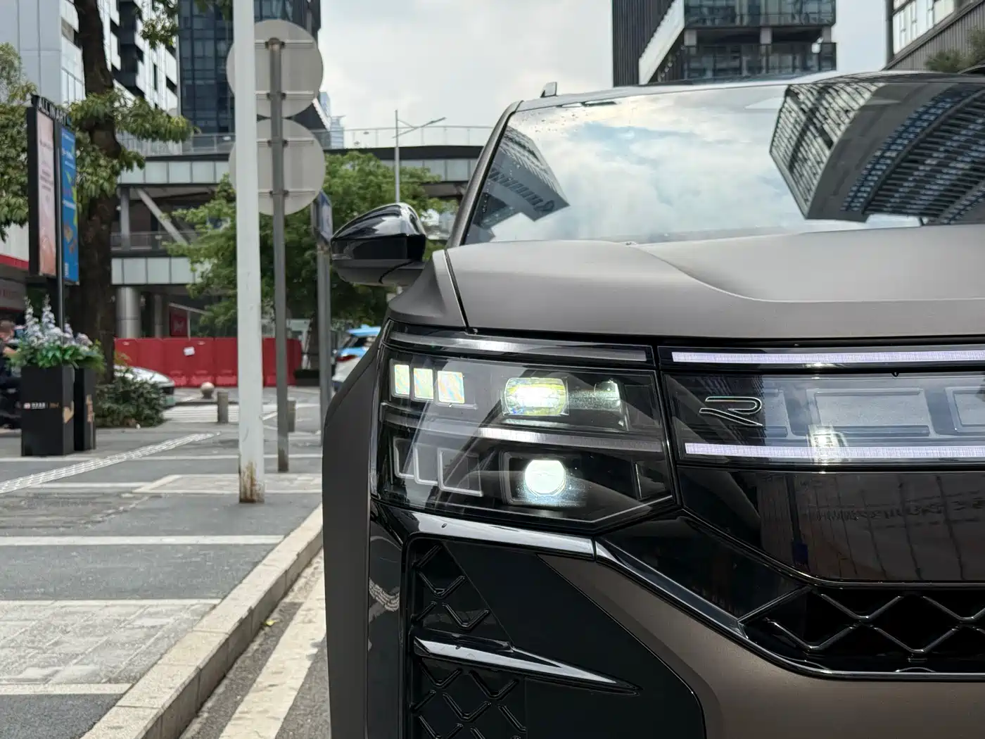 Volkswagen Teramont 2025 Teramont Pro 450TSI 4WD Summit Edition фото 7