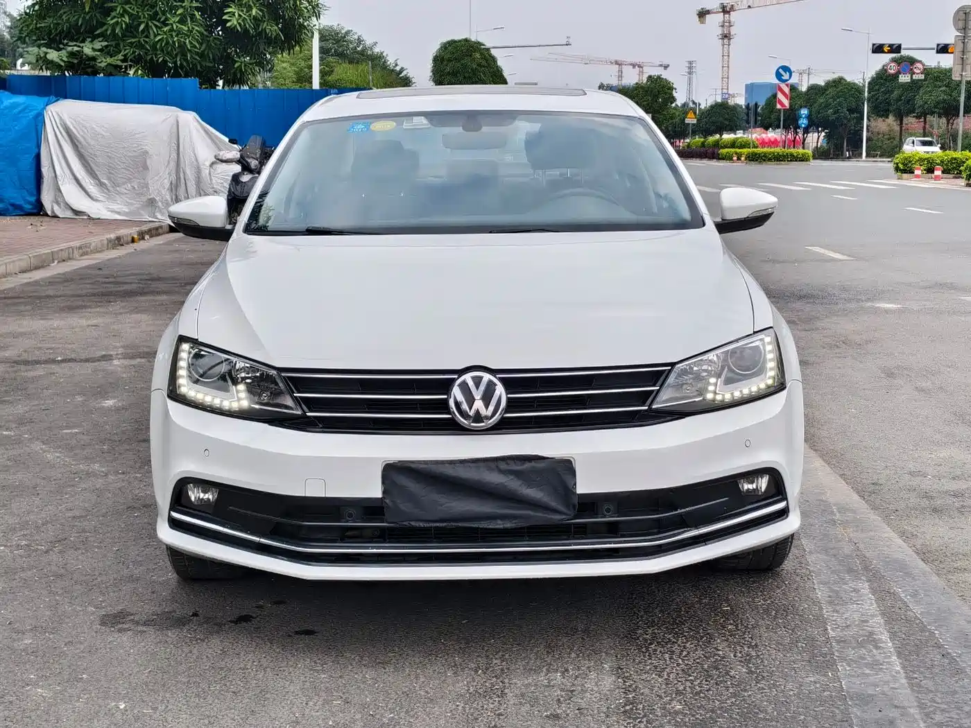 Volkswagen Sagitar 2017 1.6L Automatic Comfort фото 15
