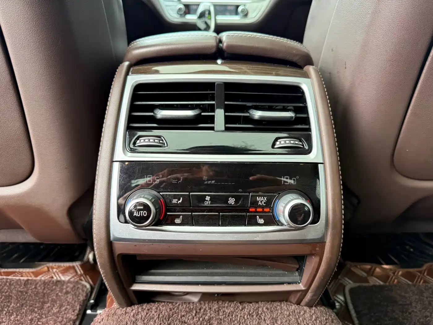 BMW 7 Series 2021 Model 730Li Luxury Package фото 18