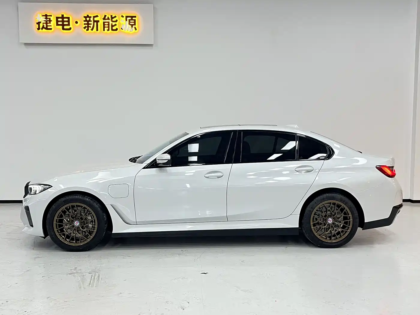 BMW i3 2024 eDrive 35 L фото 2