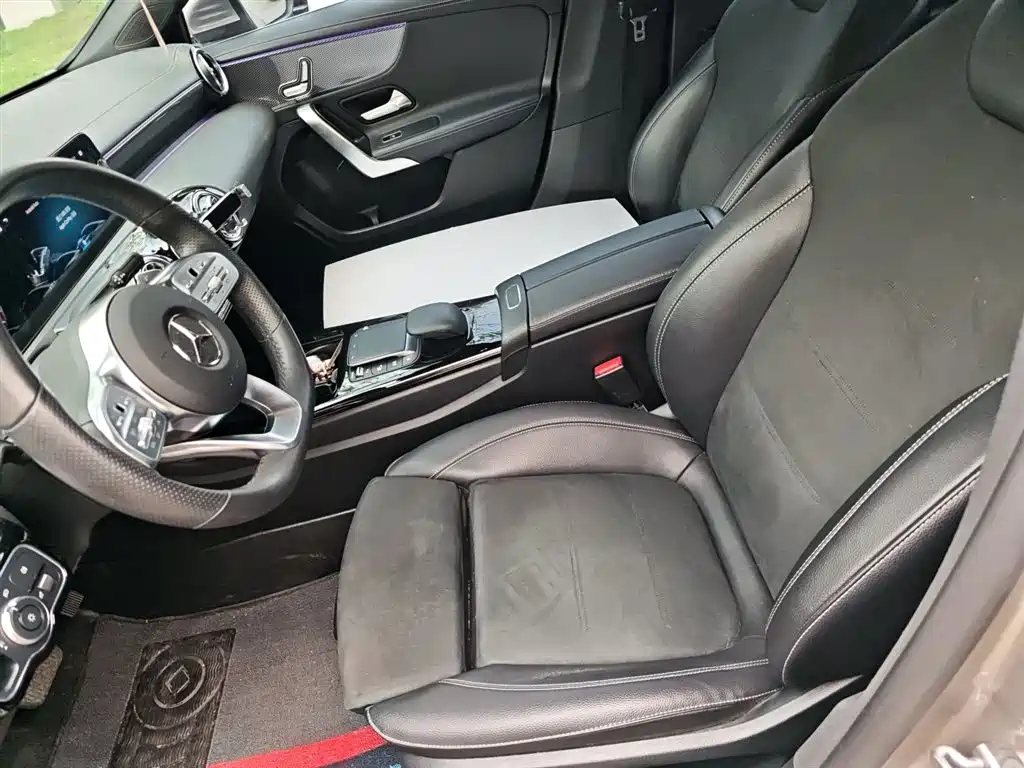 Mercedes-Benz A-Class 2021 A 200 L Sport Sedan Fashion Edition фото 11