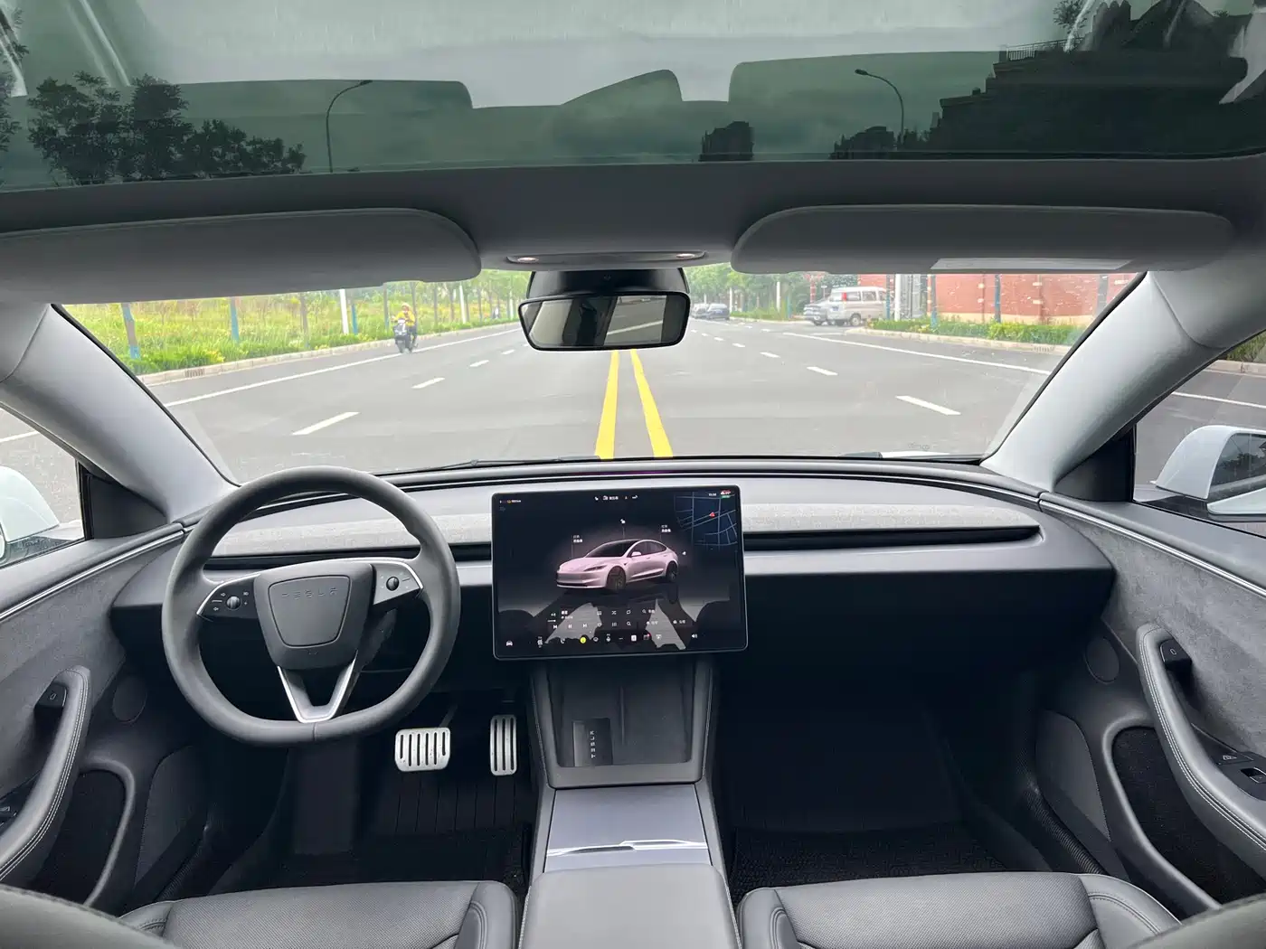 Tesla Model 3 2025 Long Range All-Wheel Drive фото 9