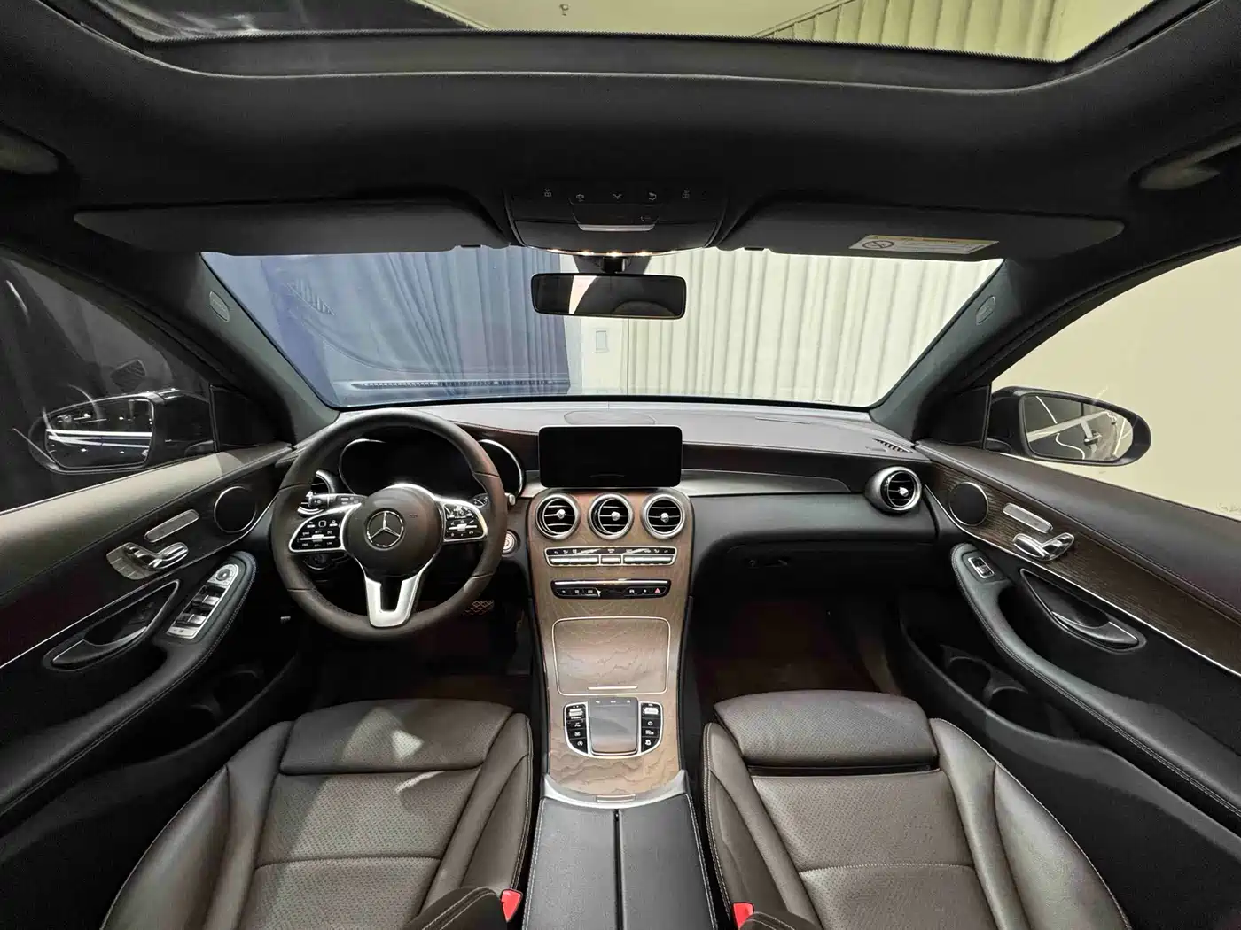 Mercedes-Benz GLC 2022 Facelift II GLC 260 L 4MATIC Luxury фото 25