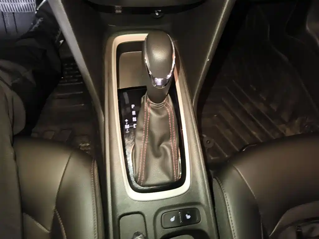 Chevrolet Monza 2019 RS 330T Automatic Thrill Edition China VI фото 14