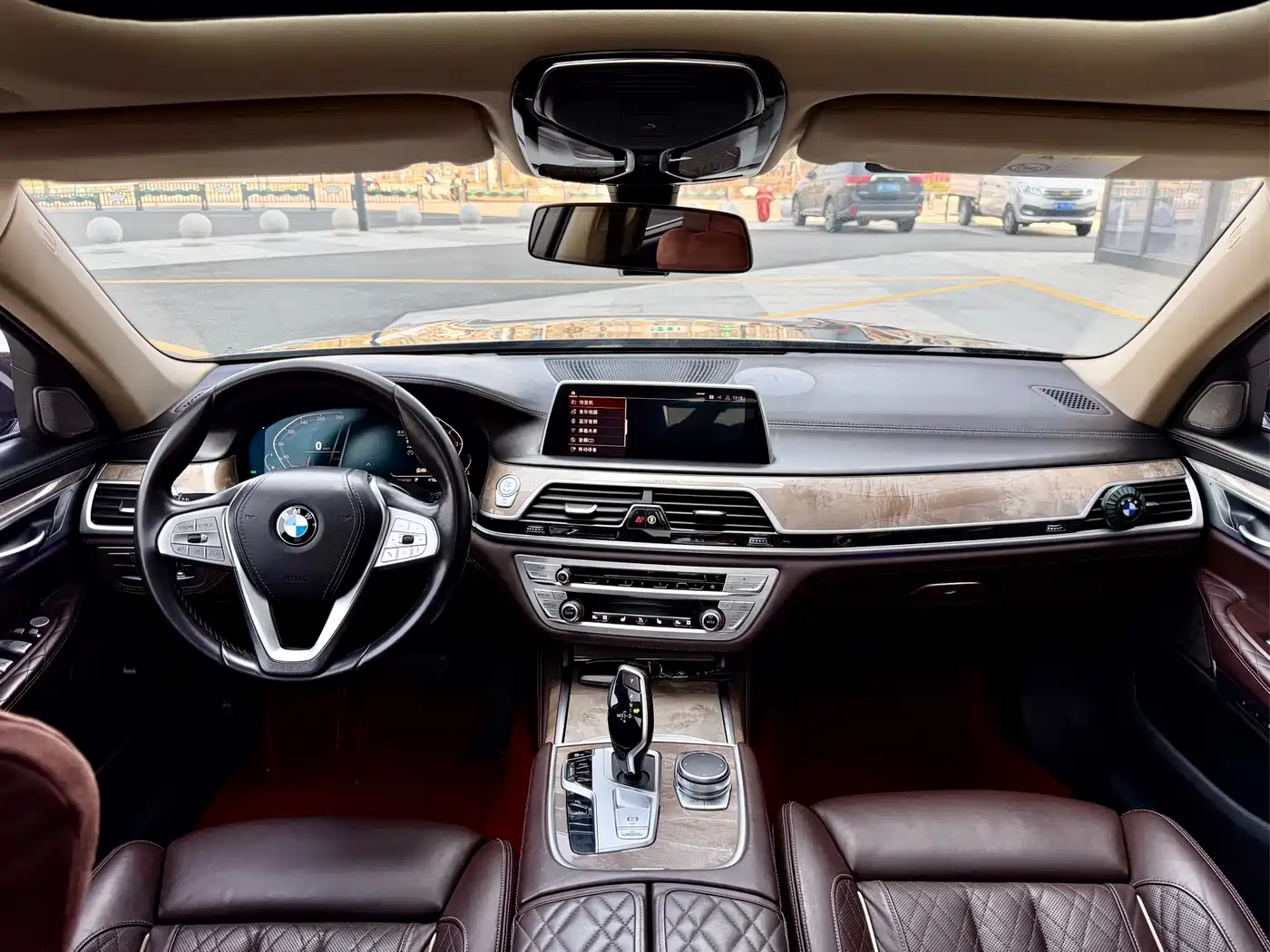 BMW 7 Series 2019 740Li Leading Luxury Package фото 8