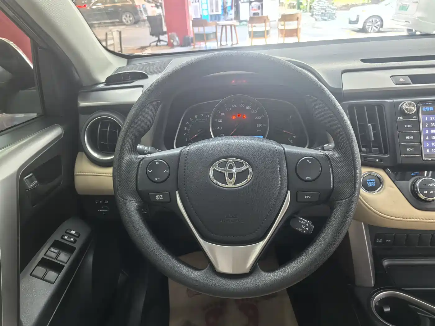 Toyota RAV4 Rongfang 2016 2.0L CVT 2WD Trend (China V) фото 18