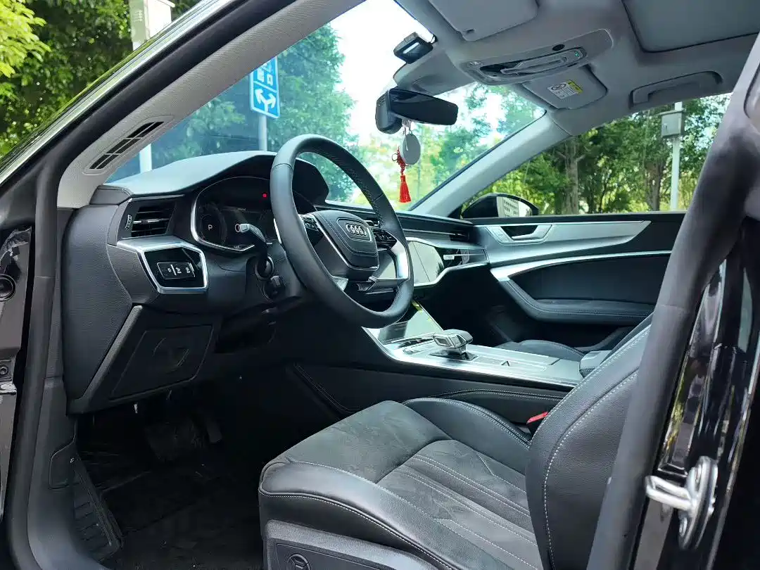 Audi A7L 2025 2025 Model Year 45 TFSI Luxury