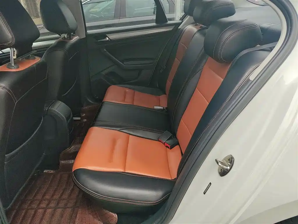 Volkswagen Bora 2018 1.5L Automatic Fashion фото 17