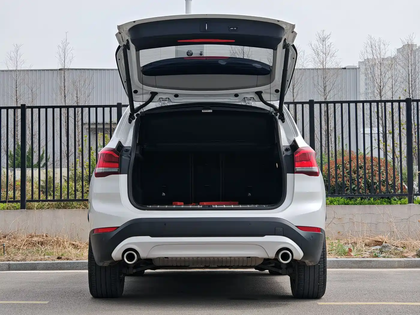 BMW X1 2022 sDrive25Li Leading фото 6