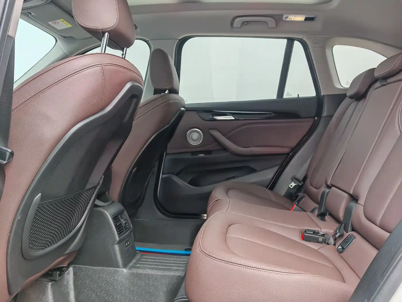 BMW X1 2022 sDrive25Li Leading фото 17