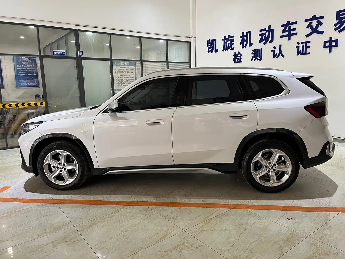 BMW X1 2023 sDrive20Li X Design Package фото 7