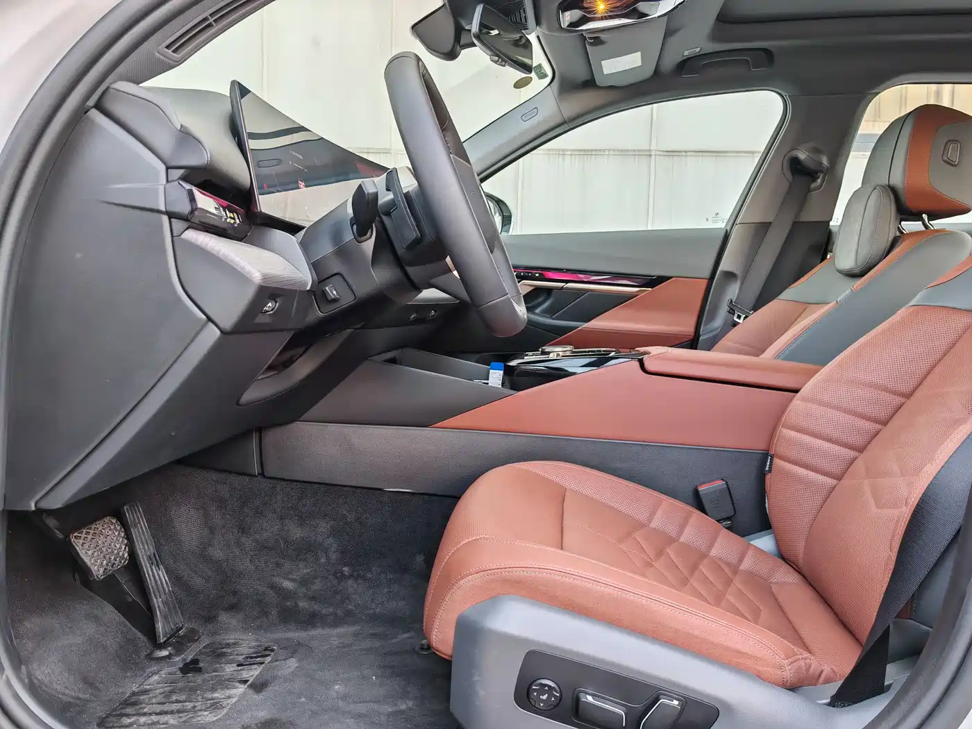 BMW i5 2025 xDrive 50L M Sport Package фото 14