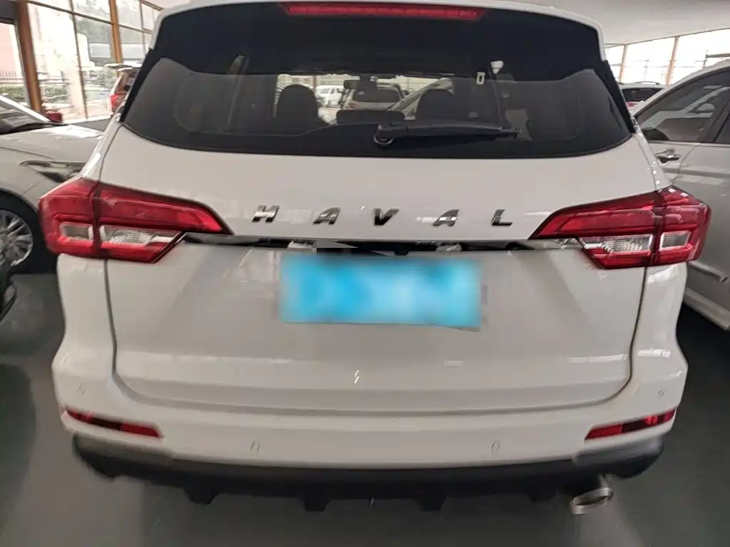 Фото 6 - Haval M6