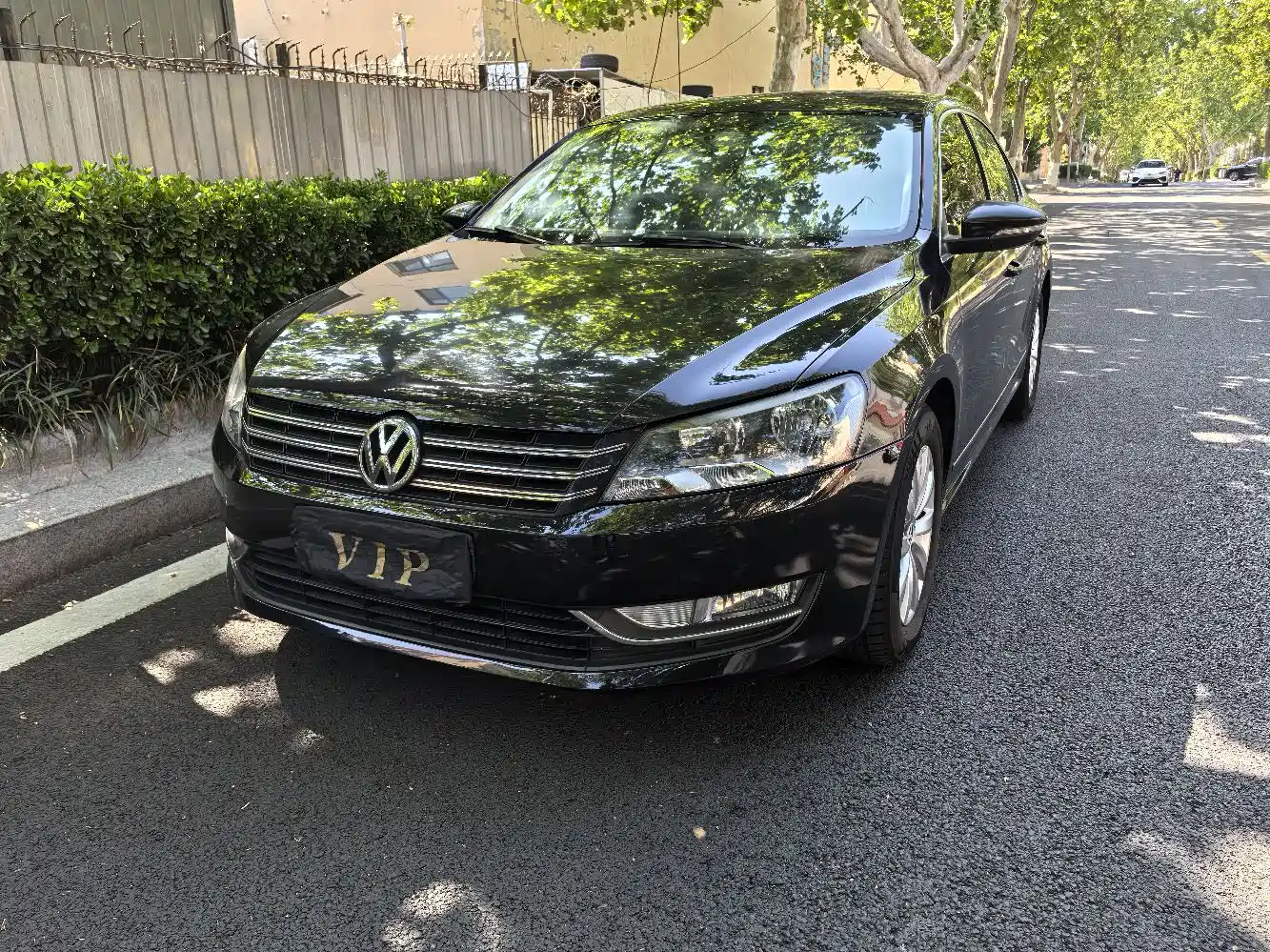 Photo 1 - Volkswagen Passat
