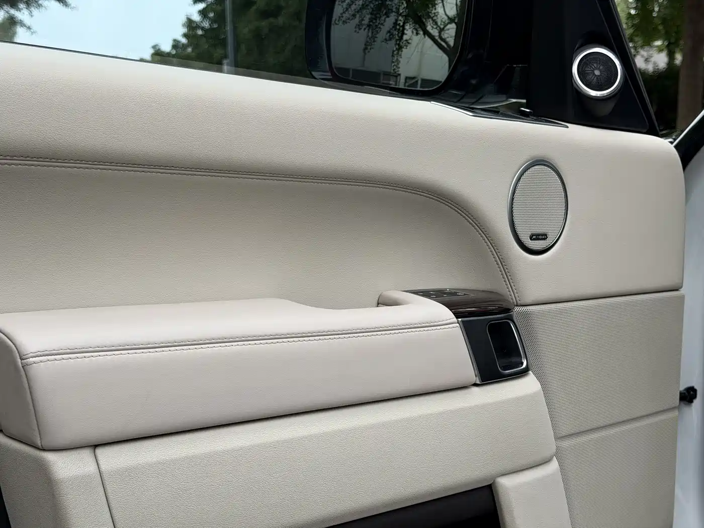 Land Rover Range Rover 2017 3.0 SC V6 Vogue LWB (Long Wheelbase) фото 20
