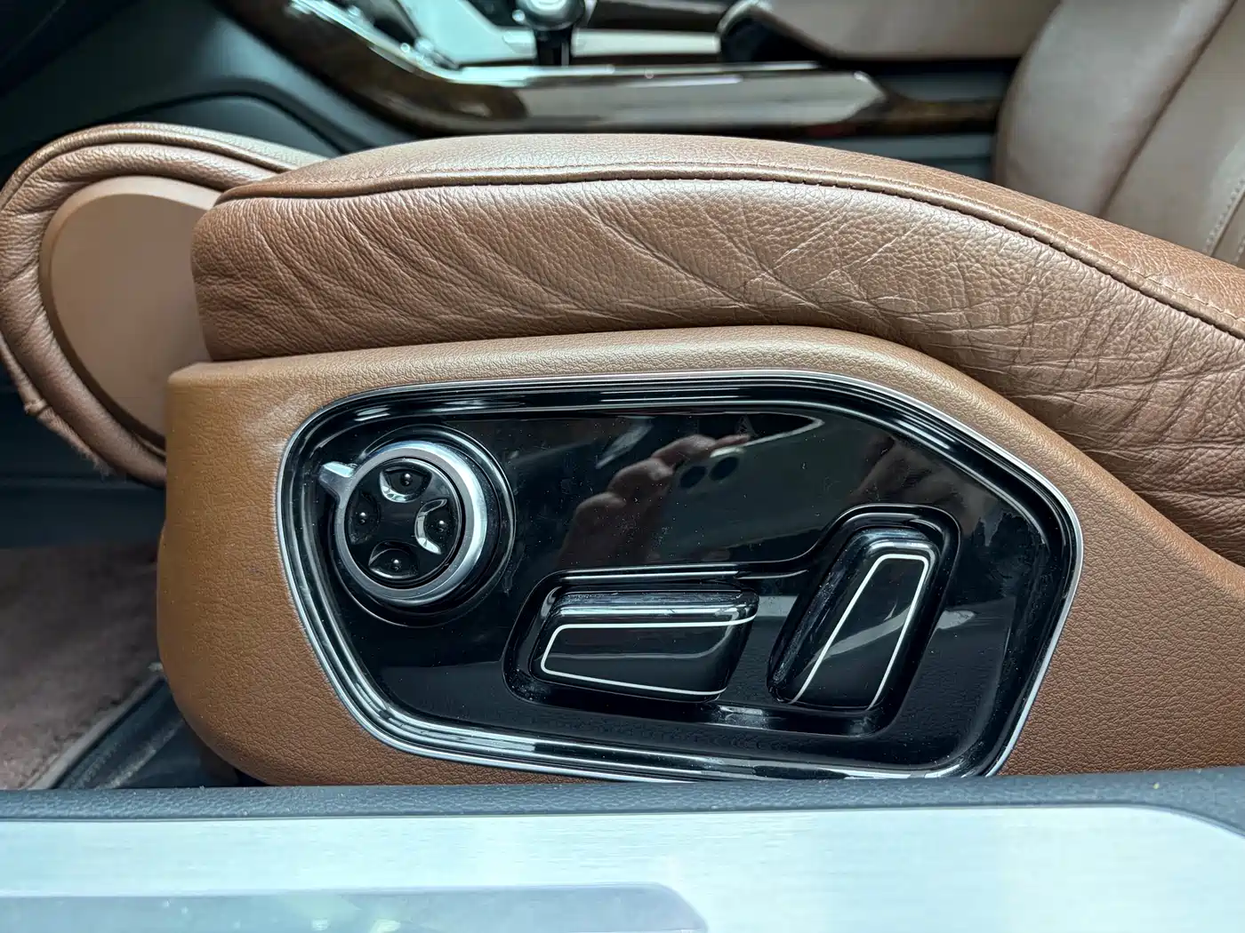 Audi A8 2013 A8L 45 TFSI quattro Comfort фото 15