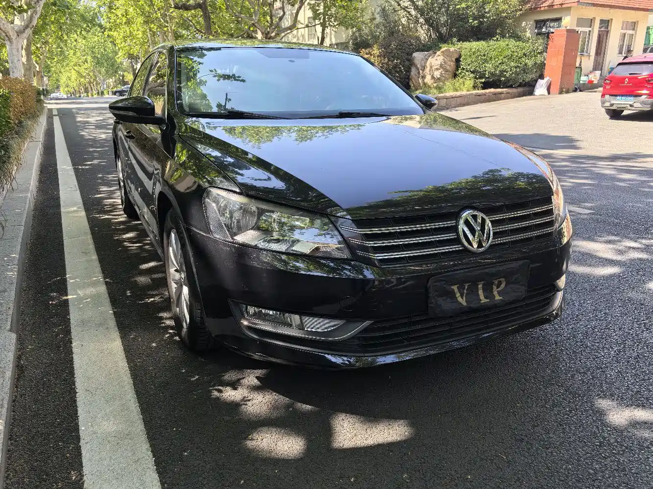 Photo 4 - Volkswagen Passat