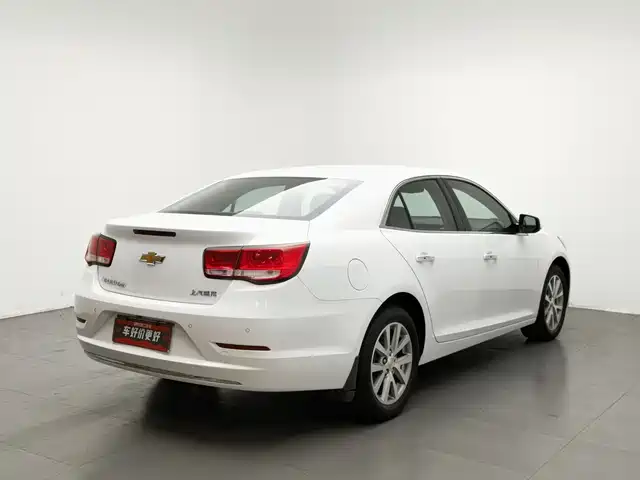 Chevrolet Malibu 2017 1.5T Automatic Luxury Edition — фото 2