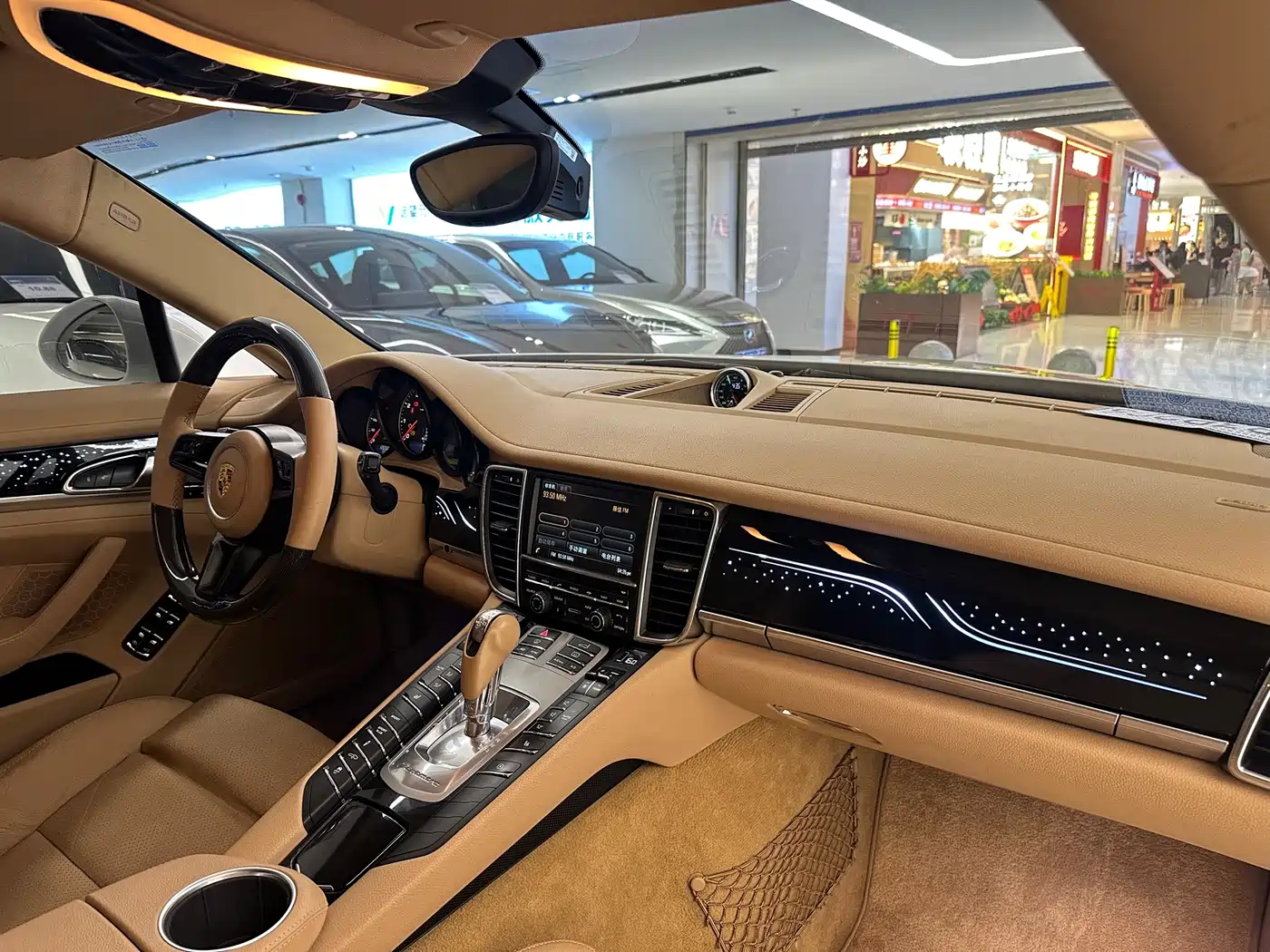 Porsche Panamera 2014 Panamera 4 3.0T фото 13
