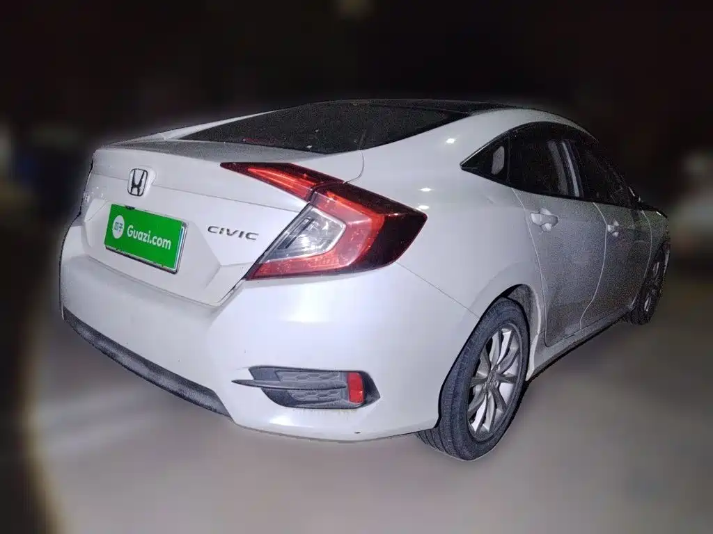 Фото 5 - Honda Civic